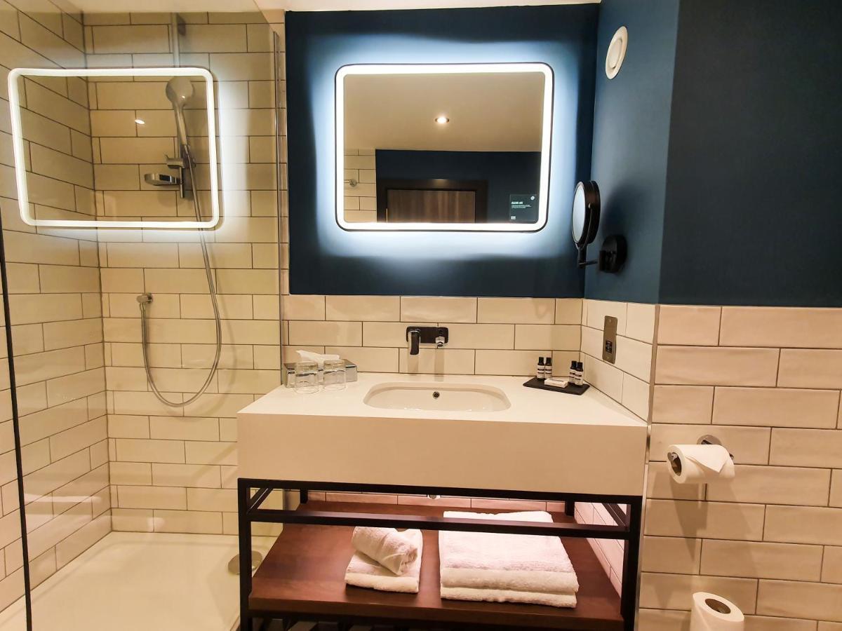 Four Points By Sheraton London Gatwick Airport Horley Exterior foto