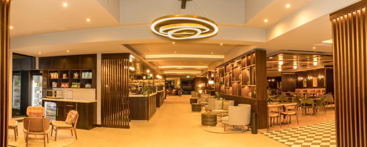 Four Points By Sheraton London Gatwick Airport Horley Exterior foto
